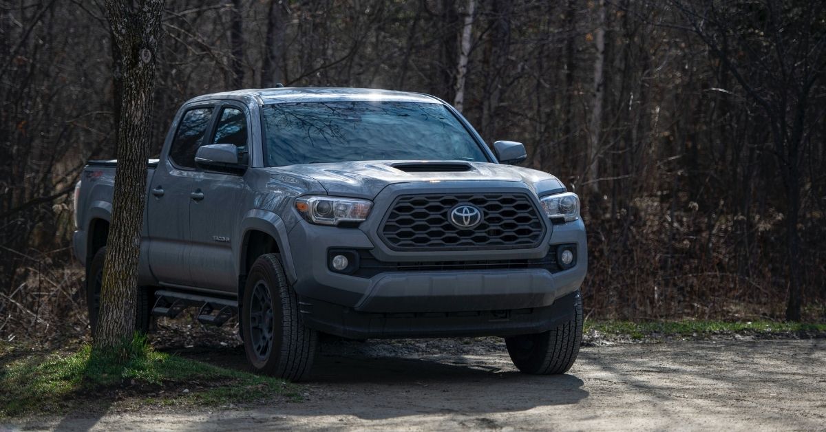 weight of toyota tacoma featured image